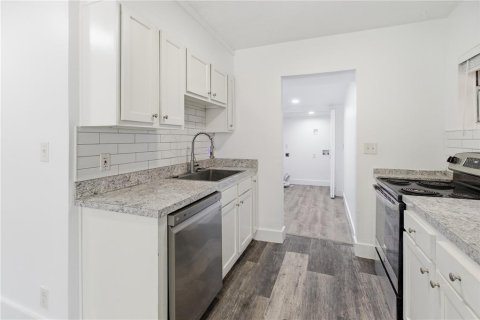 Casa en venta en Jacksonville, Florida, 3 dormitorios, 117.34 m2 № 2233675 - foto 5