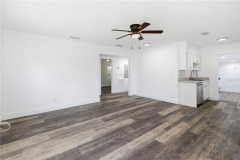 Casa en venta en Jacksonville, Florida, 3 dormitorios, 117.34 m2 № 2233675 - foto 11