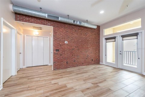 Condominio en alquiler en Saint Petersburg, Florida, 2 dormitorios, 120.59 m2 № 1910322 - foto 9