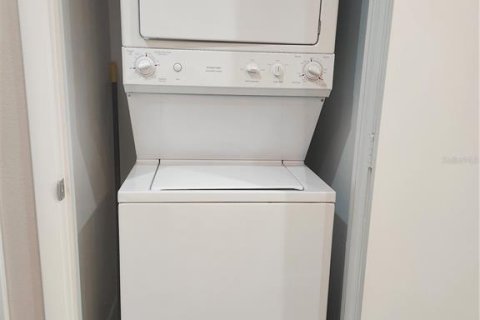 Condominio en alquiler en Saint Petersburg, Florida, 2 dormitorios, 120.59 m2 № 1910322 - foto 15