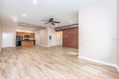 Condominio en alquiler en Saint Petersburg, Florida, 2 dormitorios, 120.59 m2 № 1910322 - foto 7