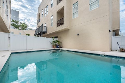 Condominio en alquiler en Saint Petersburg, Florida, 2 dormitorios, 120.59 m2 № 1910322 - foto 23