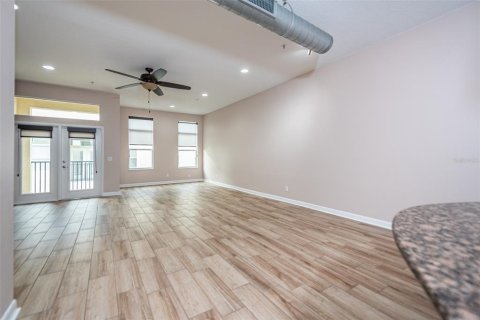 Condominio en alquiler en Saint Petersburg, Florida, 2 dormitorios, 120.59 m2 № 1910322 - foto 10