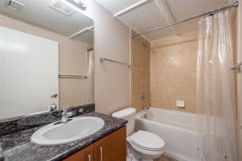 Condominio en alquiler en Saint Petersburg, Florida, 2 dormitorios, 120.59 m2 № 1910322 - foto 20