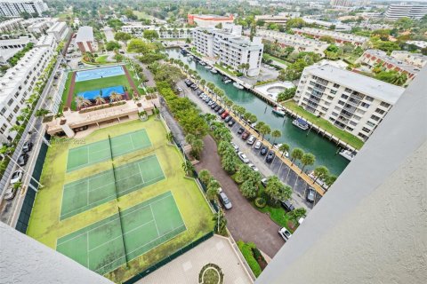 Condominio en venta en Miami, Florida, 3 dormitorios, 215.53 m2 № 1985541 - foto 18