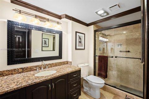 Condominio en venta en Miami, Florida, 3 dormitorios, 215.53 m2 № 1985541 - foto 25