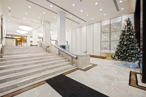 Condominio en venta en Miami, Florida, 3 dormitorios, 215.53 m2 № 1985541 - foto 27