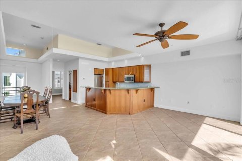 Townhouse in Englewood, Florida 3 bedrooms, 161.19 sq.m. № 1532902 - photo 15