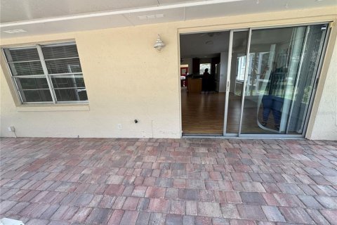 Casa en alquiler en Winter Haven, Florida, 2 dormitorios, 91.79 m2 № 2208225 - foto 13