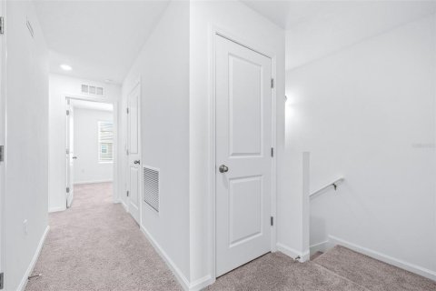 Townhouse in Davenport, Florida 3 bedrooms, 132.01 sq.m. № 1734259 - photo 12