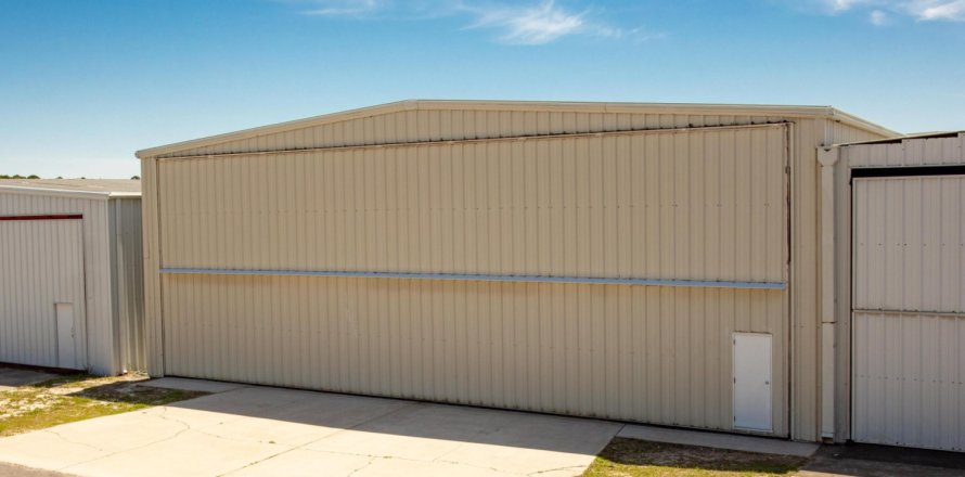 Commercial property in Destin, Florida № 560540