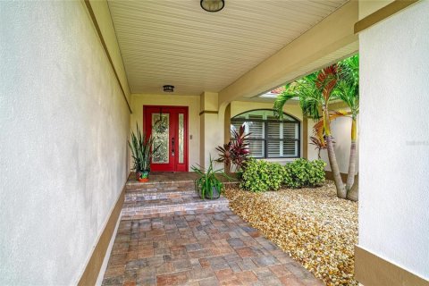 Villa ou maison à vendre à Punta Gorda, Floride: 3 chambres, 183.02 m2 № 2361288 - photo 6