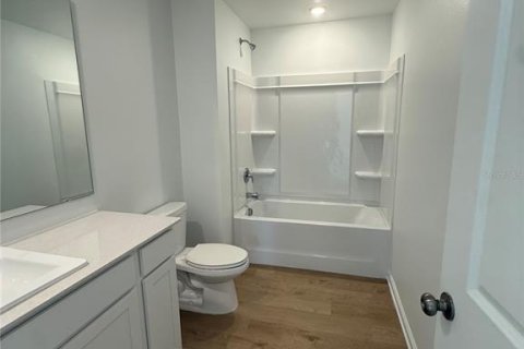 Villa ou maison à louer à Winter Haven, Floride: 5 chambres, 196.21 m2 № 2411707 - photo 6