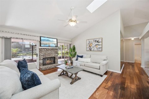 Casa en venta en Lake Mary, Florida, 4 dormitorios, 200.85 m2 № 2093874 - foto 14