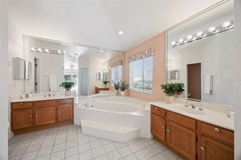 Casa en venta en Lake Mary, Florida, 4 dormitorios, 200.85 m2 № 2093874 - foto 21
