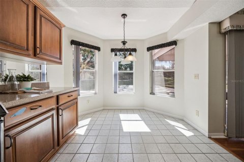 Casa en venta en Lake Mary, Florida, 4 dormitorios, 200.85 m2 № 2093874 - foto 11