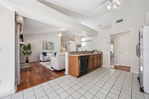 Casa en venta en Lake Mary, Florida, 4 dormitorios, 200.85 m2 № 2093874 - foto 10