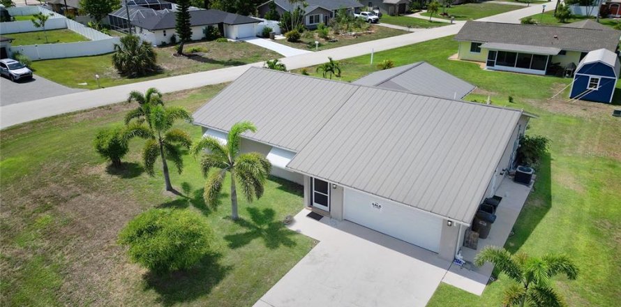 Villa ou maison à Cape Coral, Floride 2 chambres, 163.6 m2 № 1755639