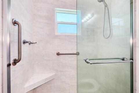 Villa ou maison à vendre à Cape Coral, Floride: 2 chambres, 163.6 m2 № 1755639 - photo 21