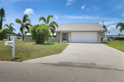 Villa ou maison à vendre à Cape Coral, Floride: 2 chambres, 163.6 m2 № 1755639 - photo 3
