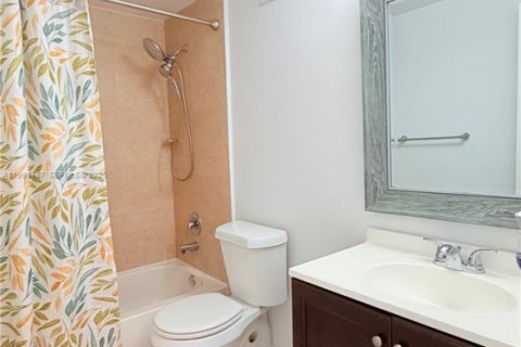 Copropriété à louer à Miami, Floride: 2 chambres, 74.69 m2 № 2058603 - photo 10
