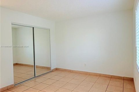 Copropriété à louer à Miami, Floride: 2 chambres, 74.69 m2 № 2058603 - photo 13