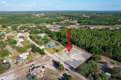 House in New Port Richey, Florida 3 bedrooms, 186.83 sq.m. № 1670227 - photo 7