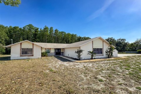 House in New Port Richey, Florida 3 bedrooms, 186.83 sq.m. № 1670227 - photo 3