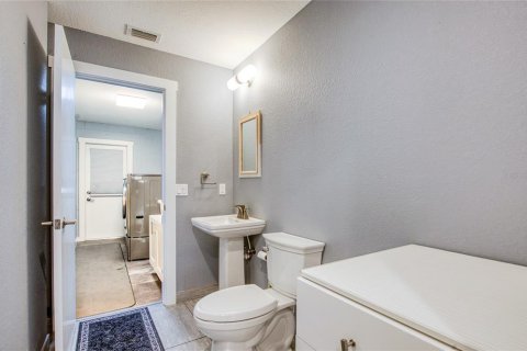 House in Saint Petersburg, Florida 3 bedrooms, 308.99 sq.m. № 2211784 - photo 20