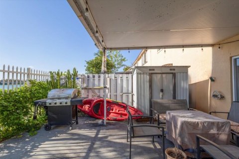 Touwnhouse à vendre à Miami, Floride: 3 chambres, 122.54 m2 № 1641701 - photo 29