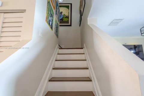 Touwnhouse à vendre à Miami, Floride: 3 chambres, 122.54 m2 № 1641701 - photo 17