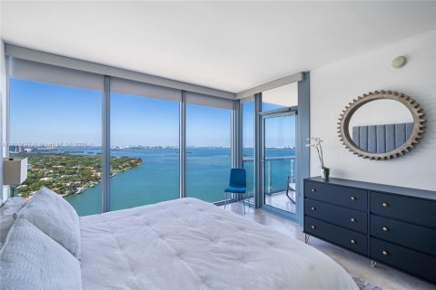 Condo in Miami, Florida, 1 bedroom  № 1945662 - photo 15
