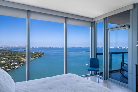 Condo in Miami, Florida, 1 bedroom  № 1945662 - photo 18