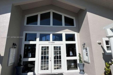 Touwnhouse à vendre à Miami, Floride: 2 chambres, 85.1 m2 № 2002336 - photo 8