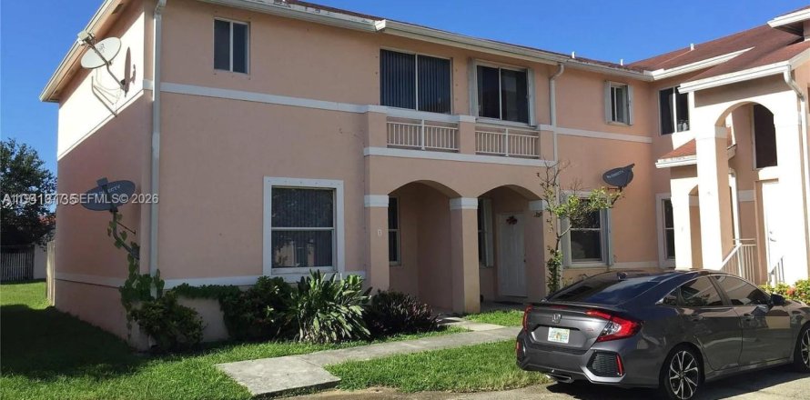 Touwnhouse à Miami, Floride 2 chambres, 85.1 m2 № 2002336