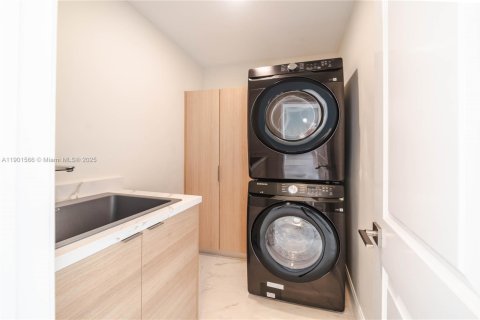 Купить виллу или дом в Плантация, Флорида 3 спальни, 299.8м2, № 1953986 - фото 8