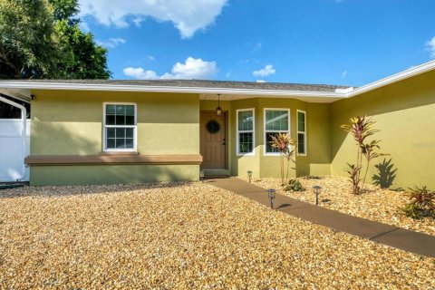 Villa ou maison à Sarasota, Floride 3 chambres, 123.37 m2 № 2113115