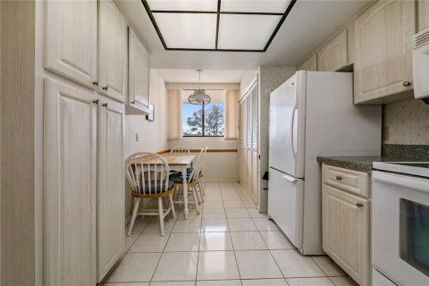 Copropriété à vendre à Largo, Floride: 2 chambres, 113.81 m2 № 2136577 - photo 8
