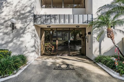 Copropriété à vendre à Largo, Floride: 2 chambres, 113.81 m2 № 2136577 - photo 5