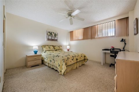 Copropriété à vendre à Largo, Floride: 2 chambres, 113.81 m2 № 2136577 - photo 26