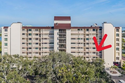 Copropriété à vendre à Largo, Floride: 2 chambres, 113.81 m2 № 2136577 - photo 2