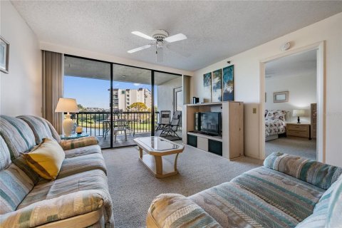 Copropriété à vendre à Largo, Floride: 2 chambres, 113.81 m2 № 2136577 - photo 17