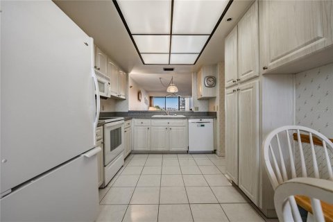 Copropriété à vendre à Largo, Floride: 2 chambres, 113.81 m2 № 2136577 - photo 10