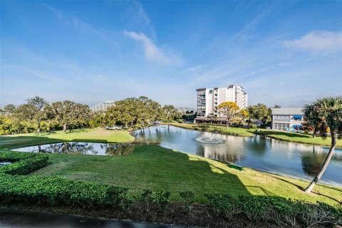 Copropriété à vendre à Largo, Floride: 2 chambres, 113.81 m2 № 2136577 - photo 20