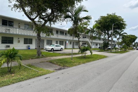 Copropriété à vendre à Miami Gardens, Floride: 1 chambre, 53.88 m2 № 1977569 - photo 6