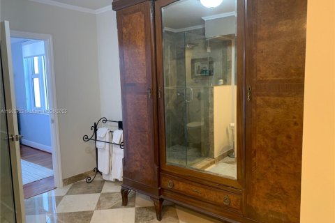 Снять в аренду кондоминиум в Форт-Лодердейл, Флорида 2 спальни, 107.3м2, № 2081798 - фото 14