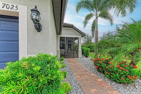 House in Bradenton, Florida 2 bedrooms, 146.97 sq.m. № 1913272 - photo 10