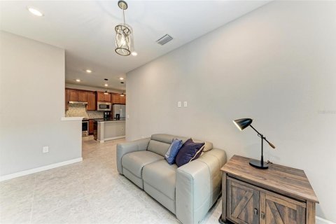House in Bradenton, Florida 2 bedrooms, 146.97 sq.m. № 1913272 - photo 30