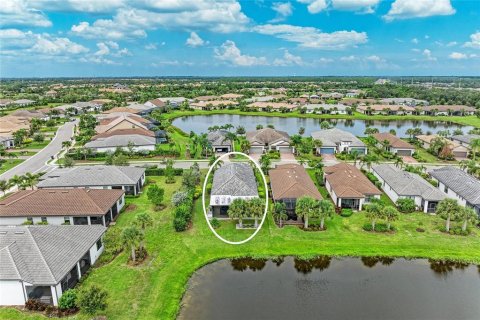 House in Bradenton, Florida 2 bedrooms, 146.97 sq.m. № 1913272 - photo 9