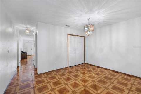 Купить таунхаус в Брэндон, Флорида 5 комнат, 138.42м2, № 2232516 - фото 17